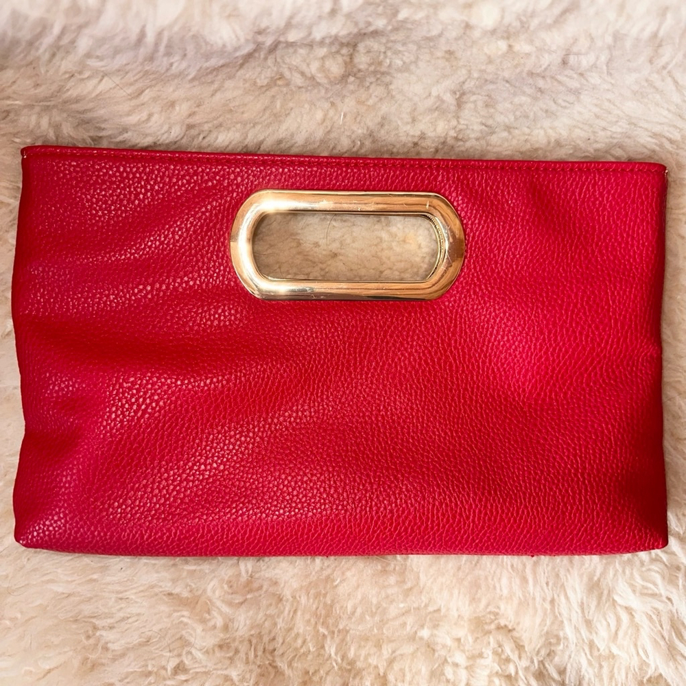 EUC Charming Charlie Tango Red Faux Pebble Leather Clutch Purse Handbag